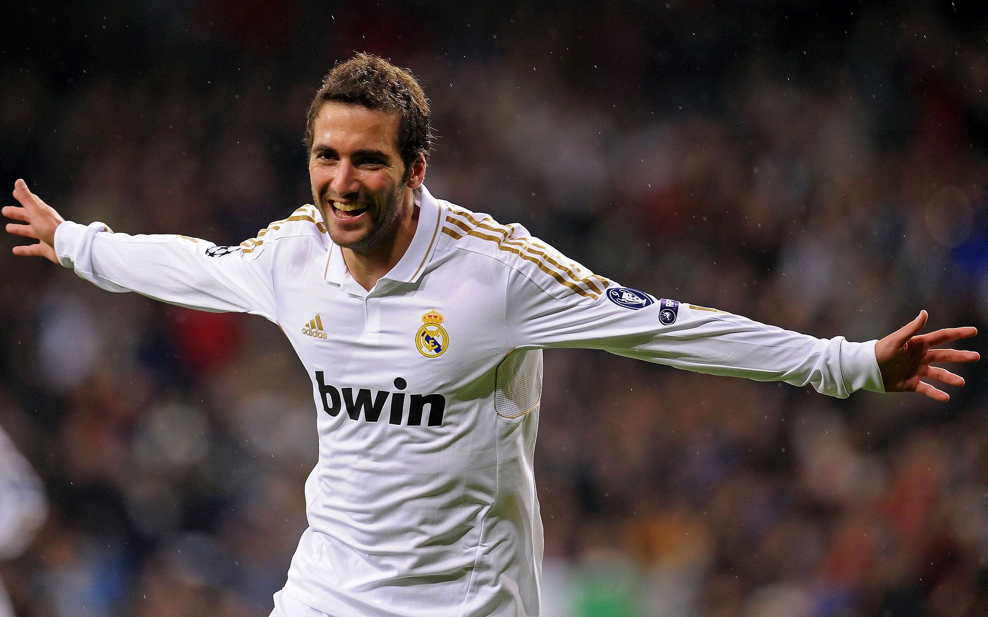 英超六队在欧冠表现强势，五队晋级前八，英超联赛第六支冠军球队